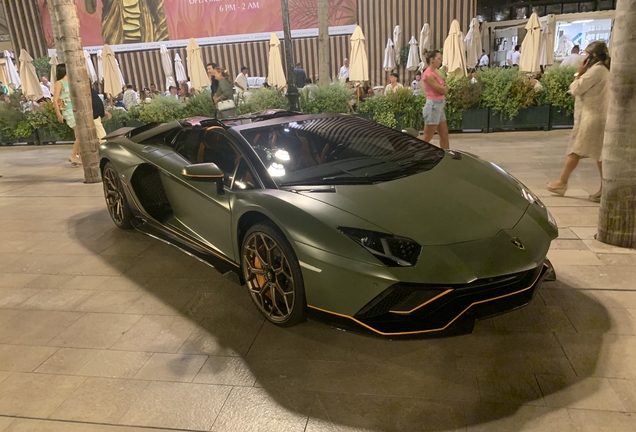 Lamborghini Aventador LP780-4 Ultimae Roadster