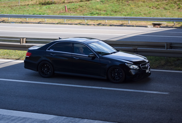 Mercedes-Benz E 63 AMG S W212