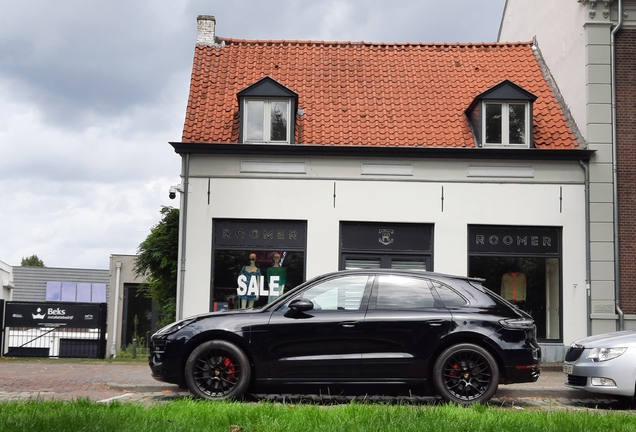 Porsche 95B Macan GTS MkII