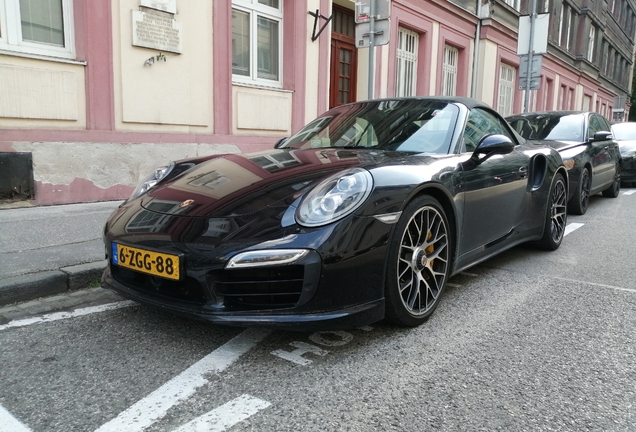 Porsche 991 Turbo S Cabriolet MkI