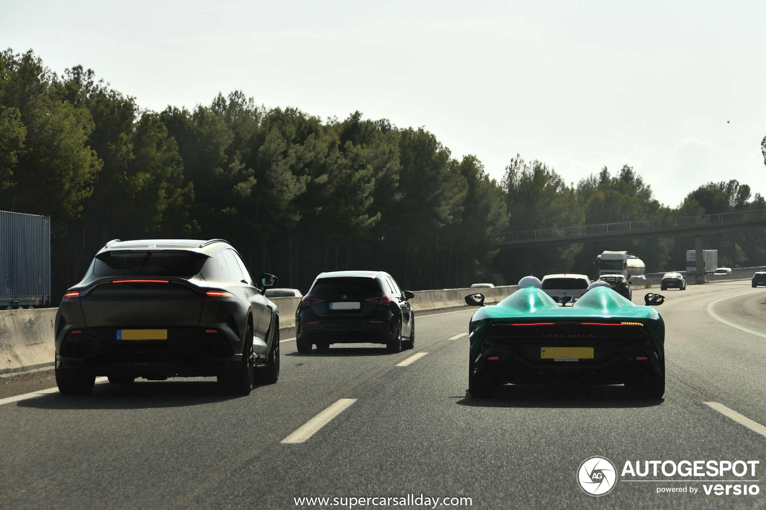 Neočekivano uzbuđenje: vožnja u ultra retkom Aston Martinu DBR22