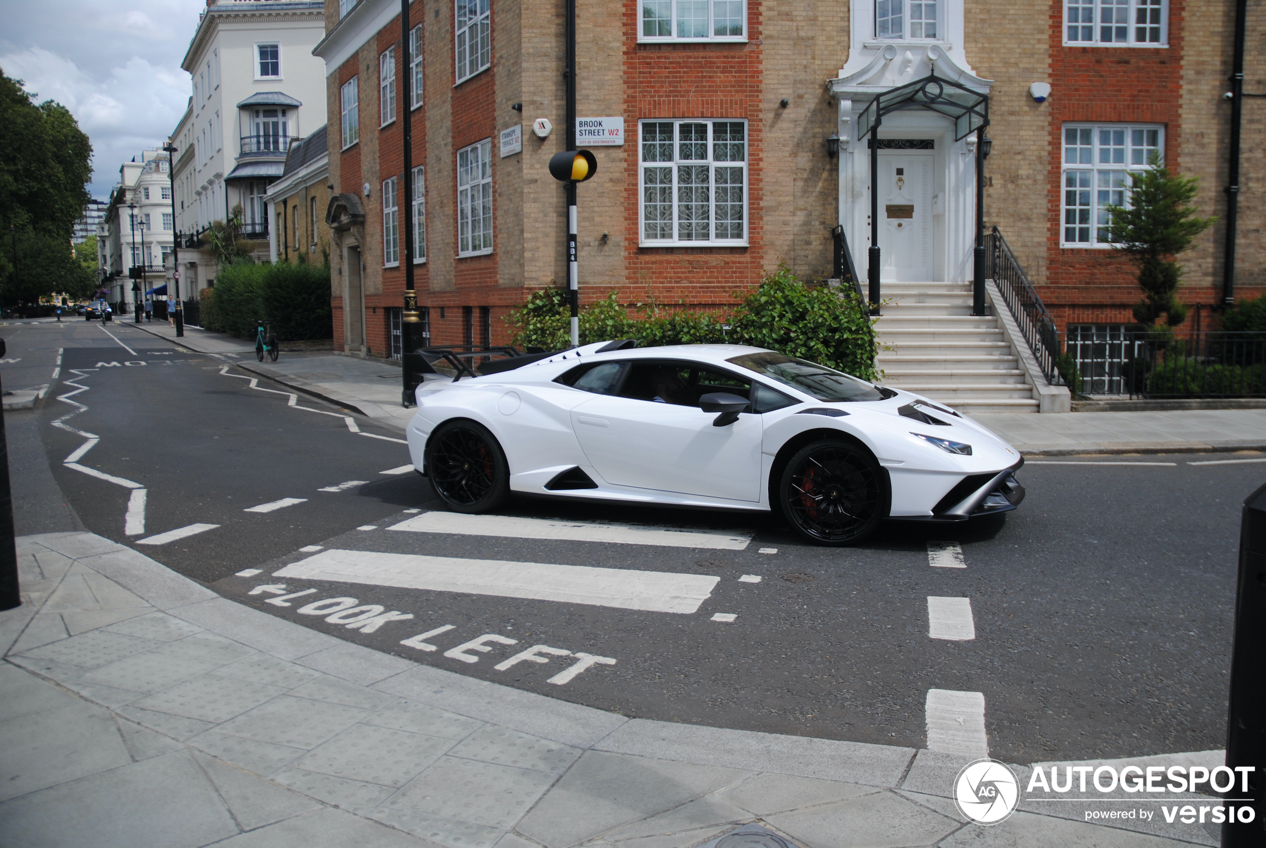 Lamborghini Huracán LP640-2 STO