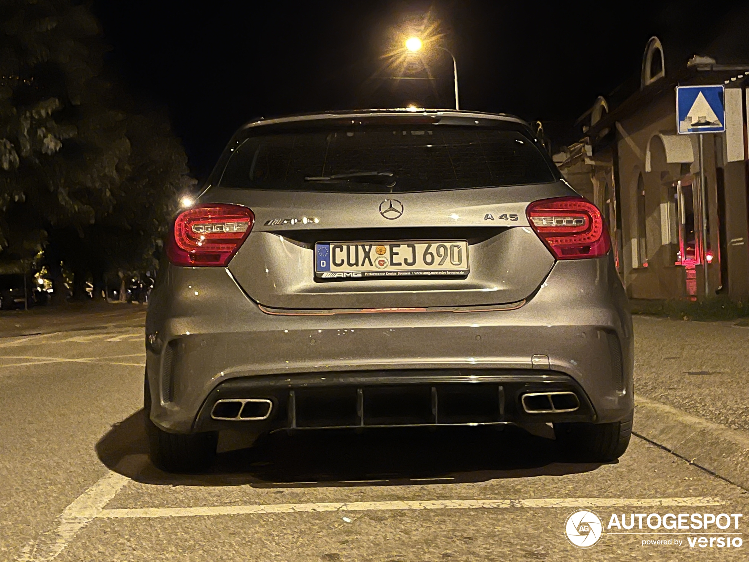 Mercedes-Benz A 45 AMG