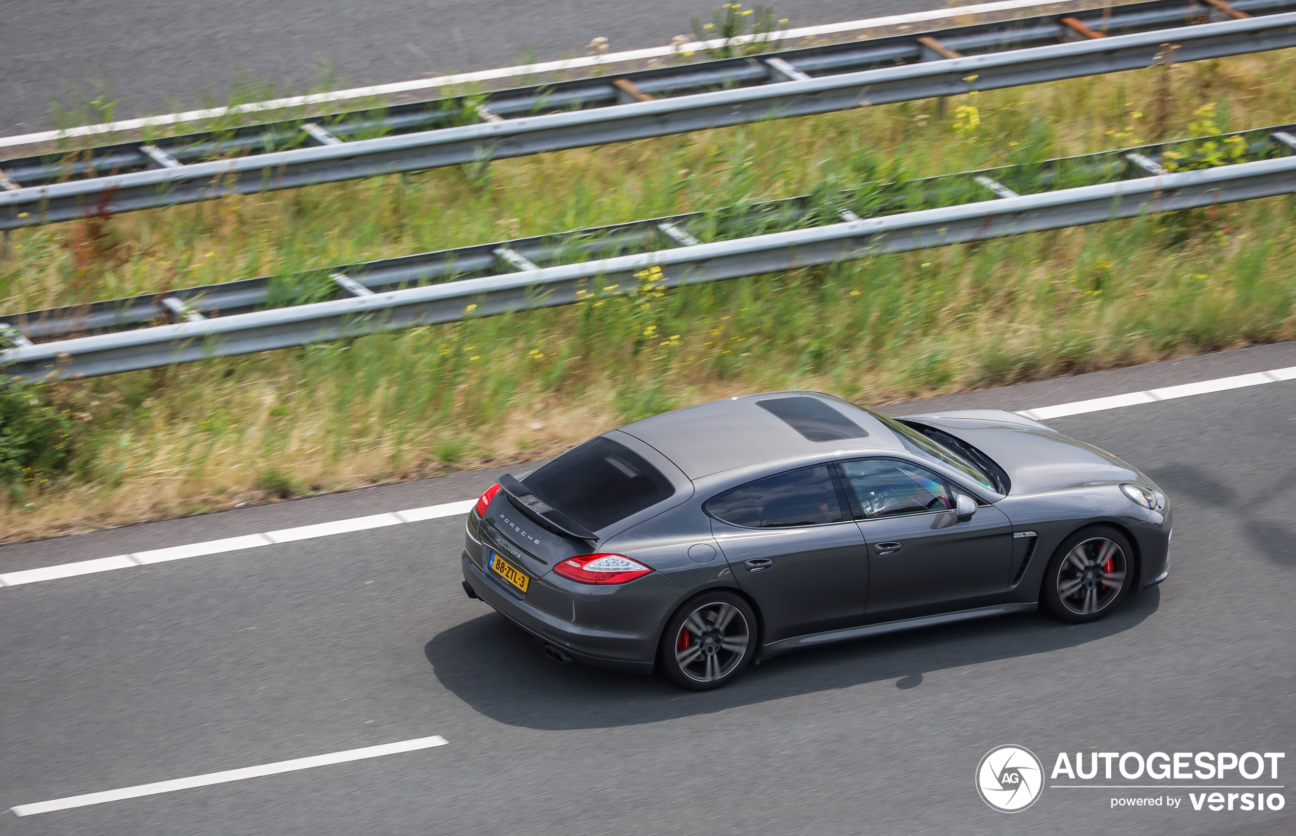 Porsche 970 Panamera GTS MkI