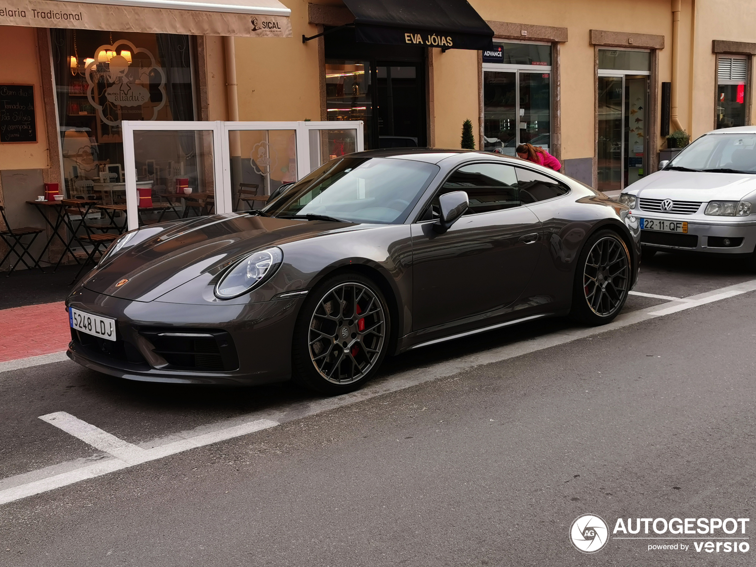 Porsche 992 Carrera 4S