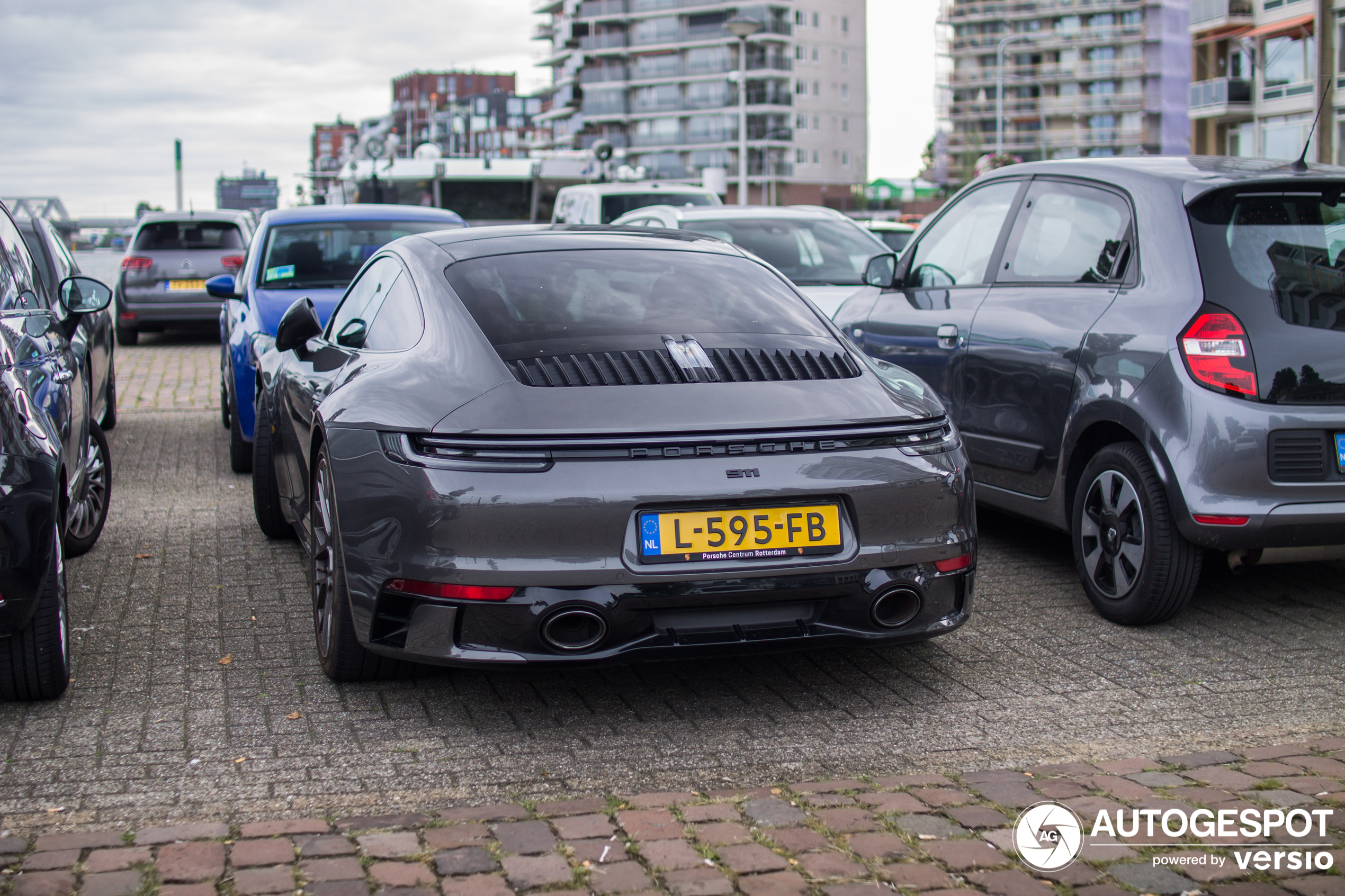 Porsche 992 Carrera S