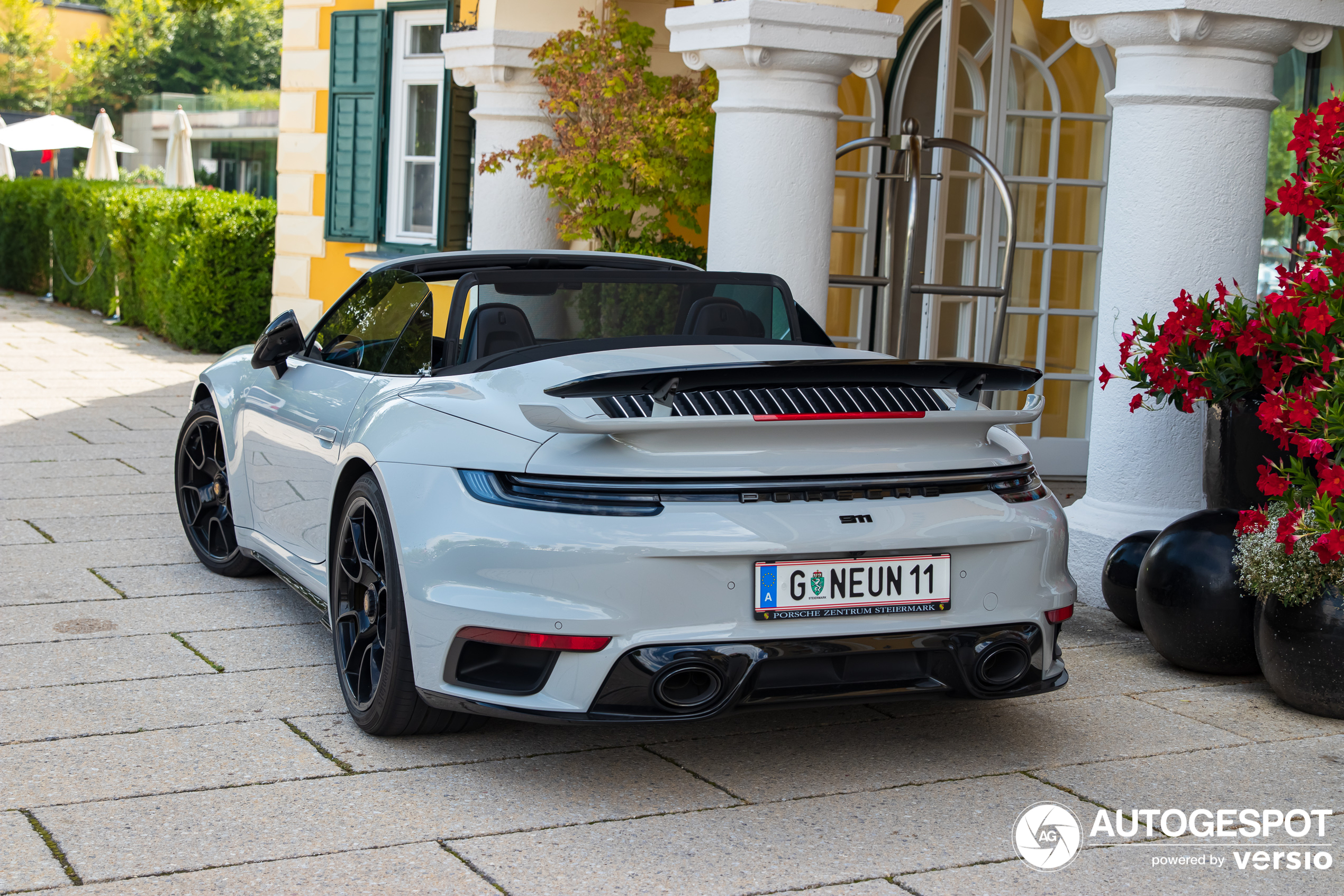 Porsche 992 Turbo S Cabriolet