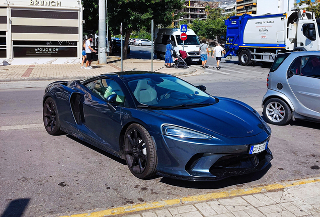 McLaren GT