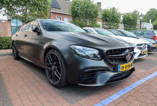 Mercedes-AMG E 63 S W213