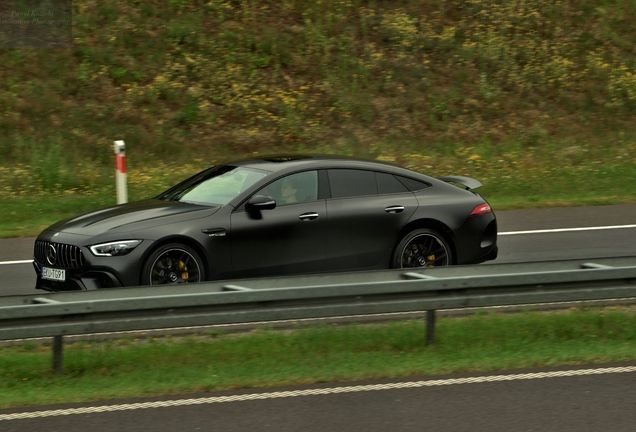 Mercedes-AMG GT 63 S X290