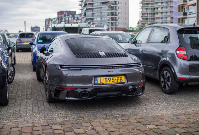 Porsche 992 Carrera S