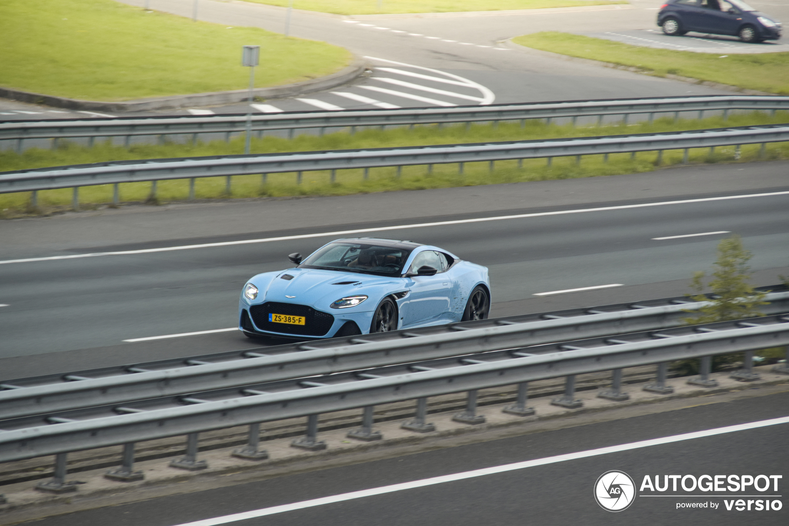 Aston Martin DBS Superleggera