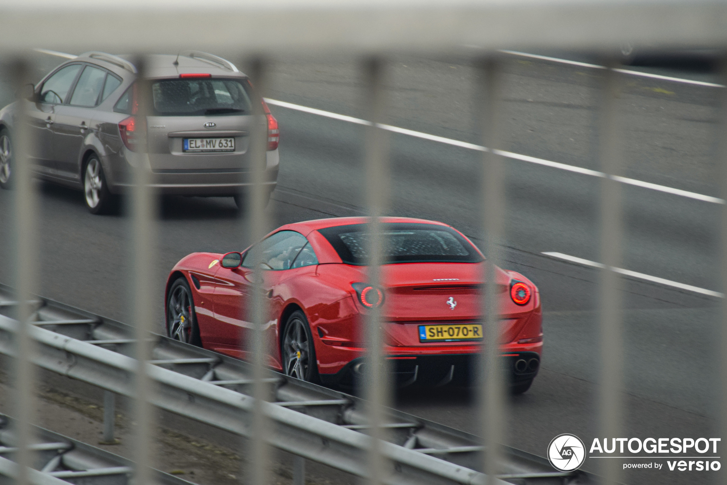 Ferrari California T