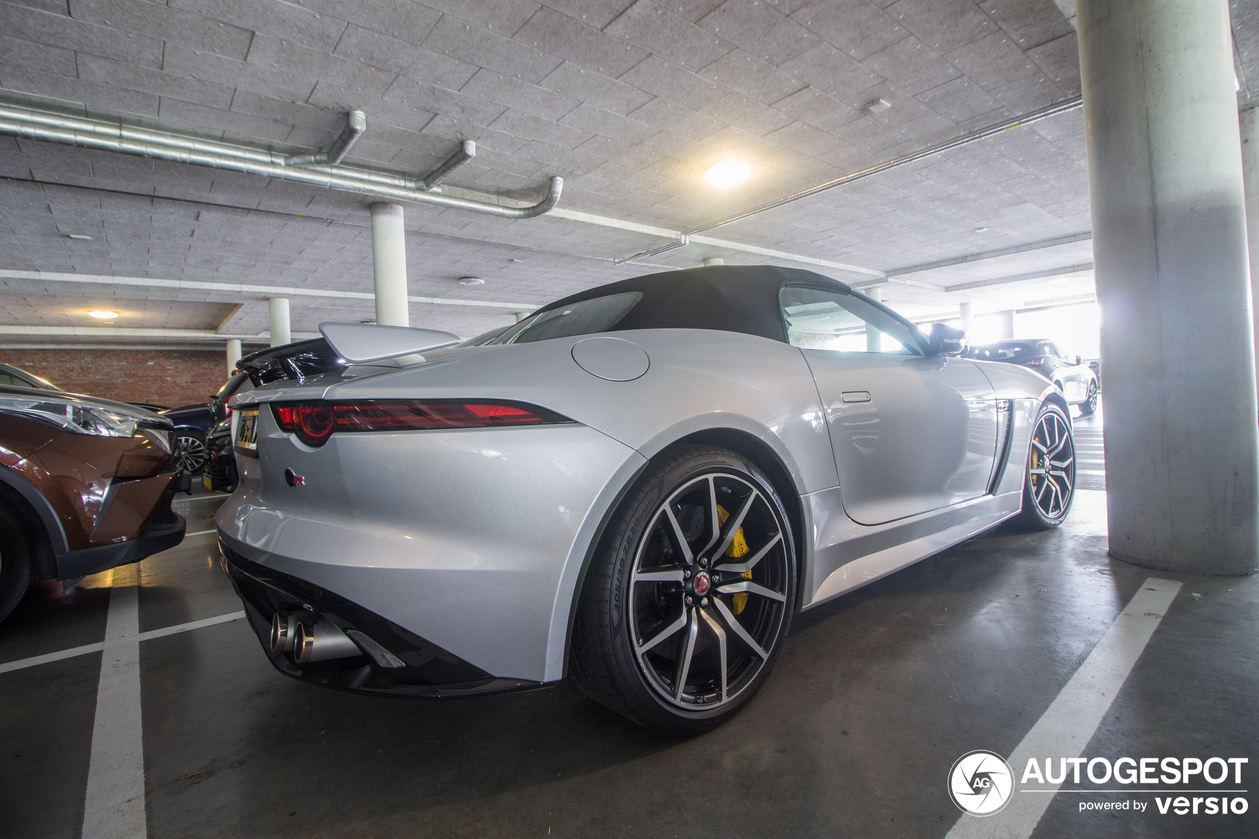 Jaguar F-TYPE SVR Convertible 2017