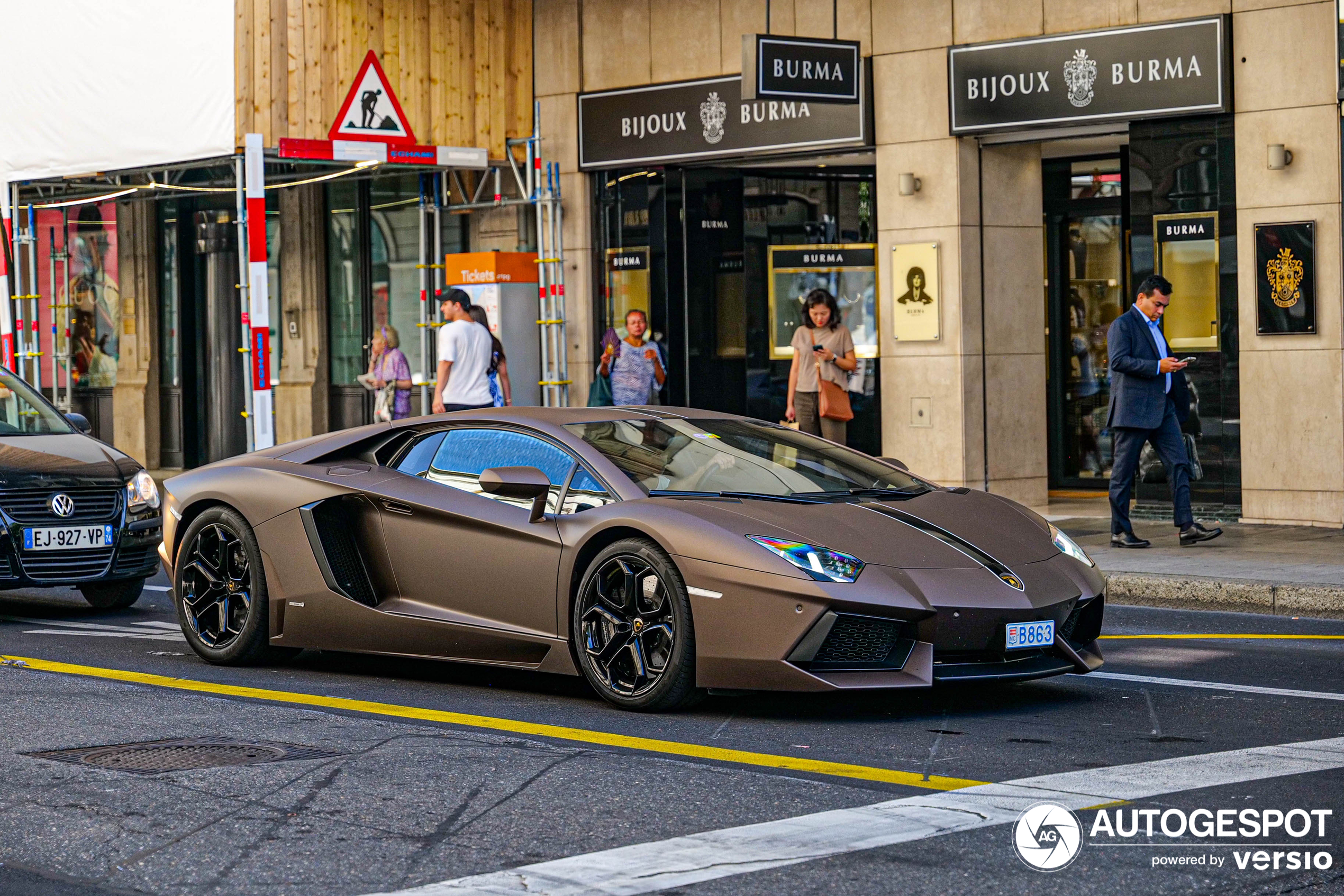 Lamborghini Aventador LP700-4