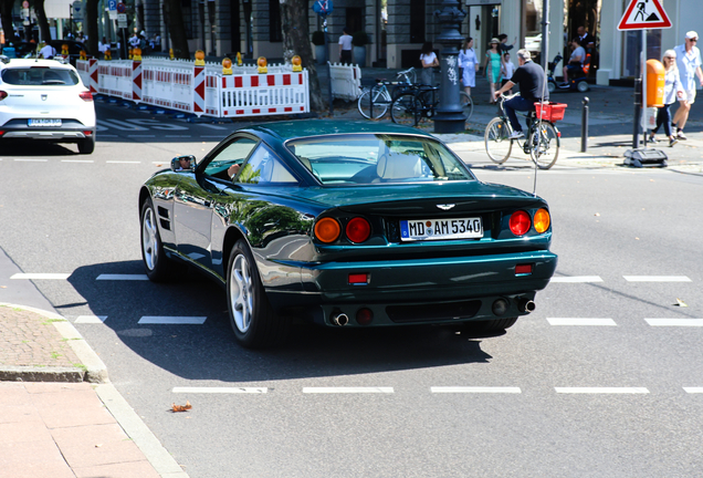 Aston Martin V8 Coupe