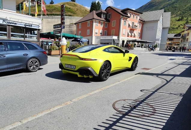 Aston Martin V8 Vantage 2018