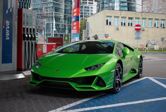 Lamborghini Huracán LP640-4 EVO