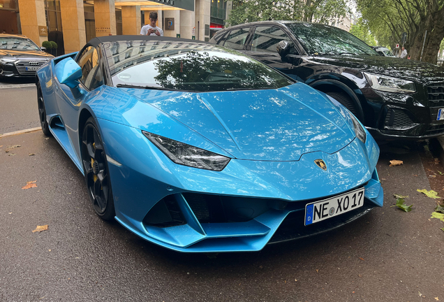 Lamborghini Huracán LP640-4 EVO Spyder