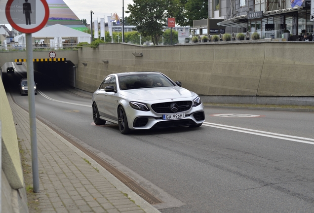 Mercedes-AMG E 63 S W213