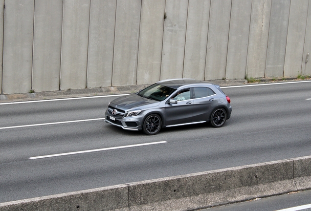 Mercedes-Benz GLA 45 AMG X156