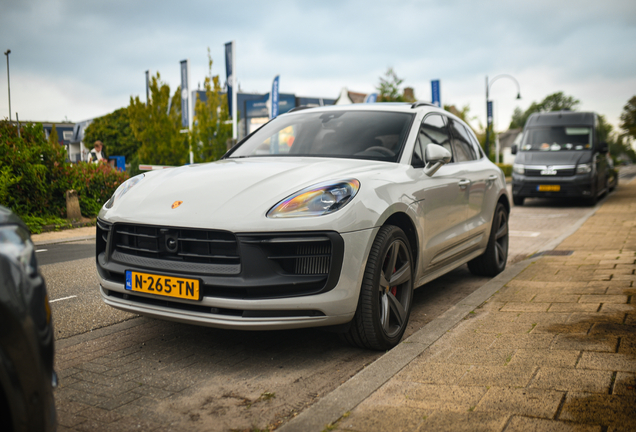 Porsche 95B Macan GTS MkIII