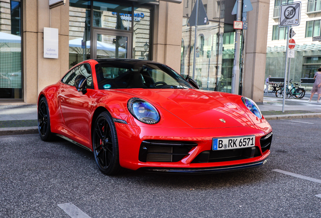 Porsche 992 Carrera GTS