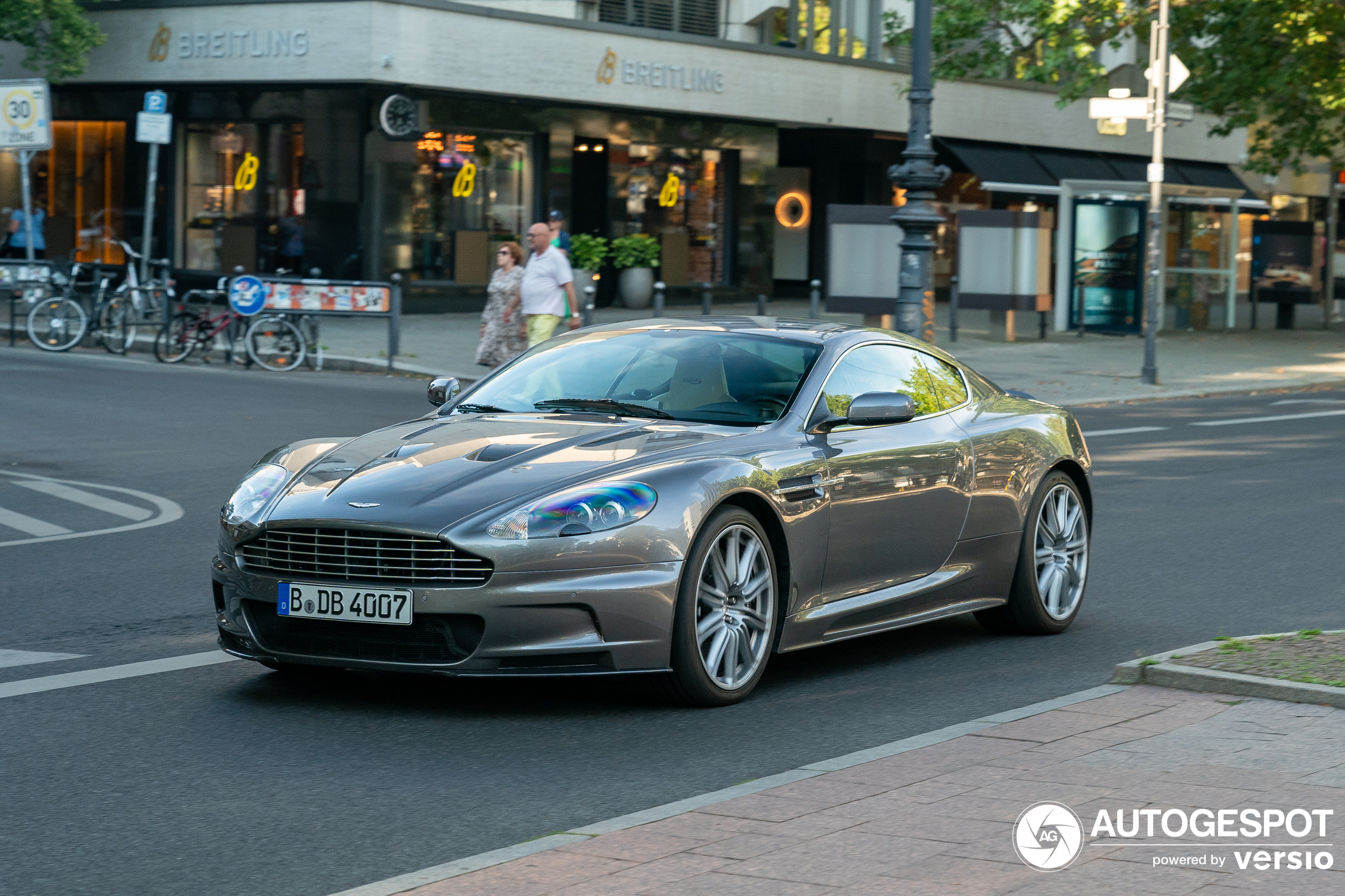 Aston Martin DBS