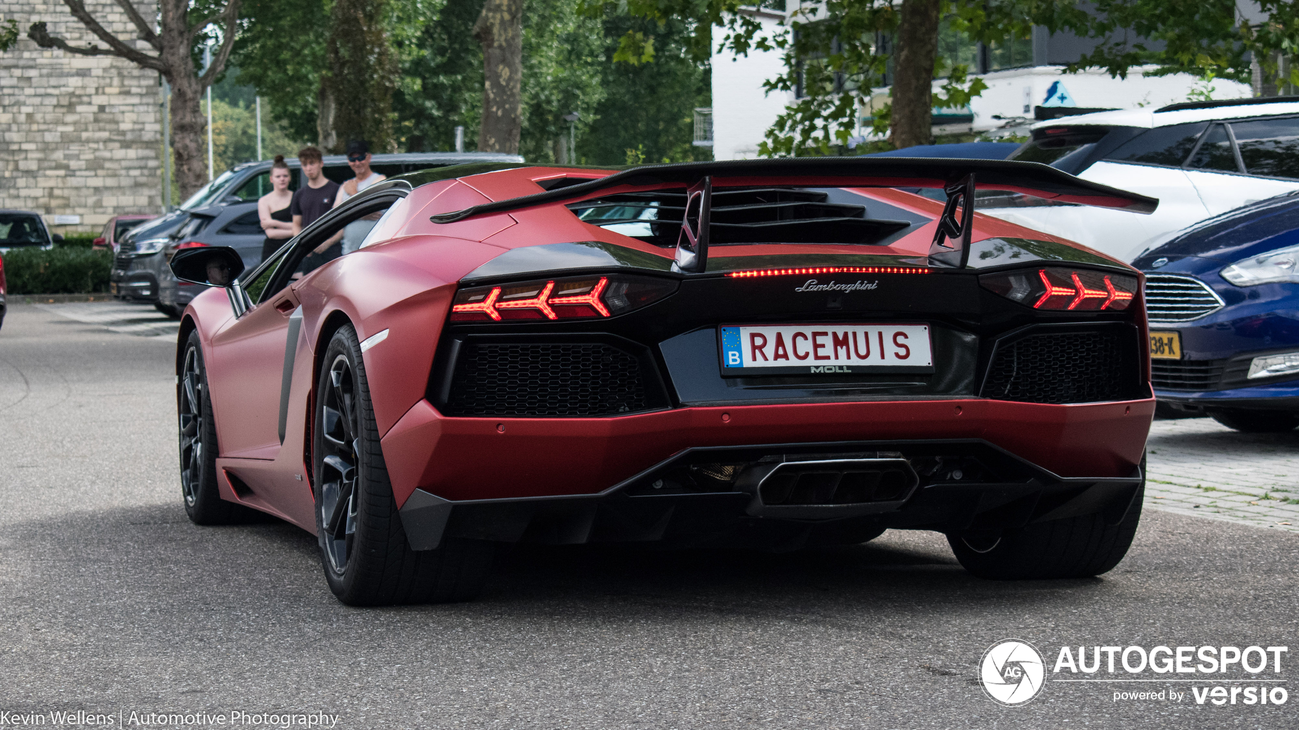 Lamborghini Aventador LP700-4