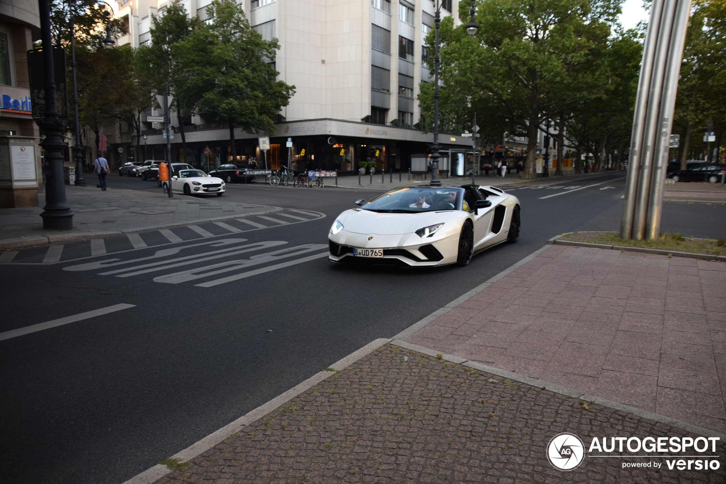 Lamborghini Aventador S LP740-4 Roadster