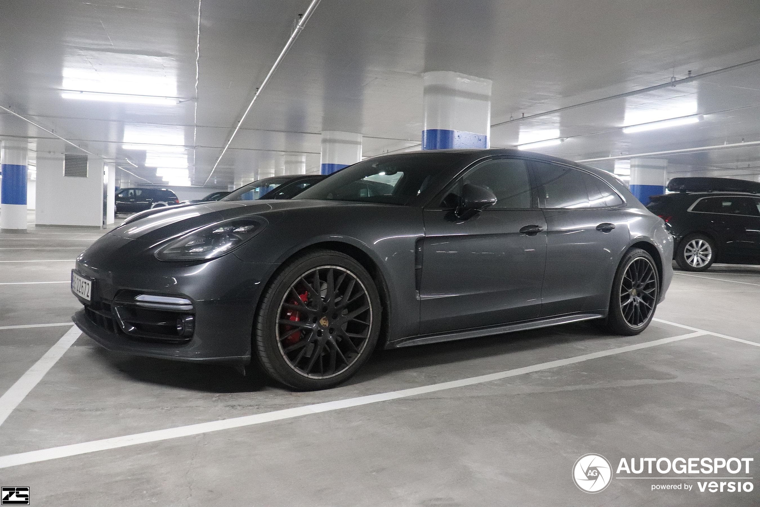 Porsche 971 Panamera GTS Sport Turismo