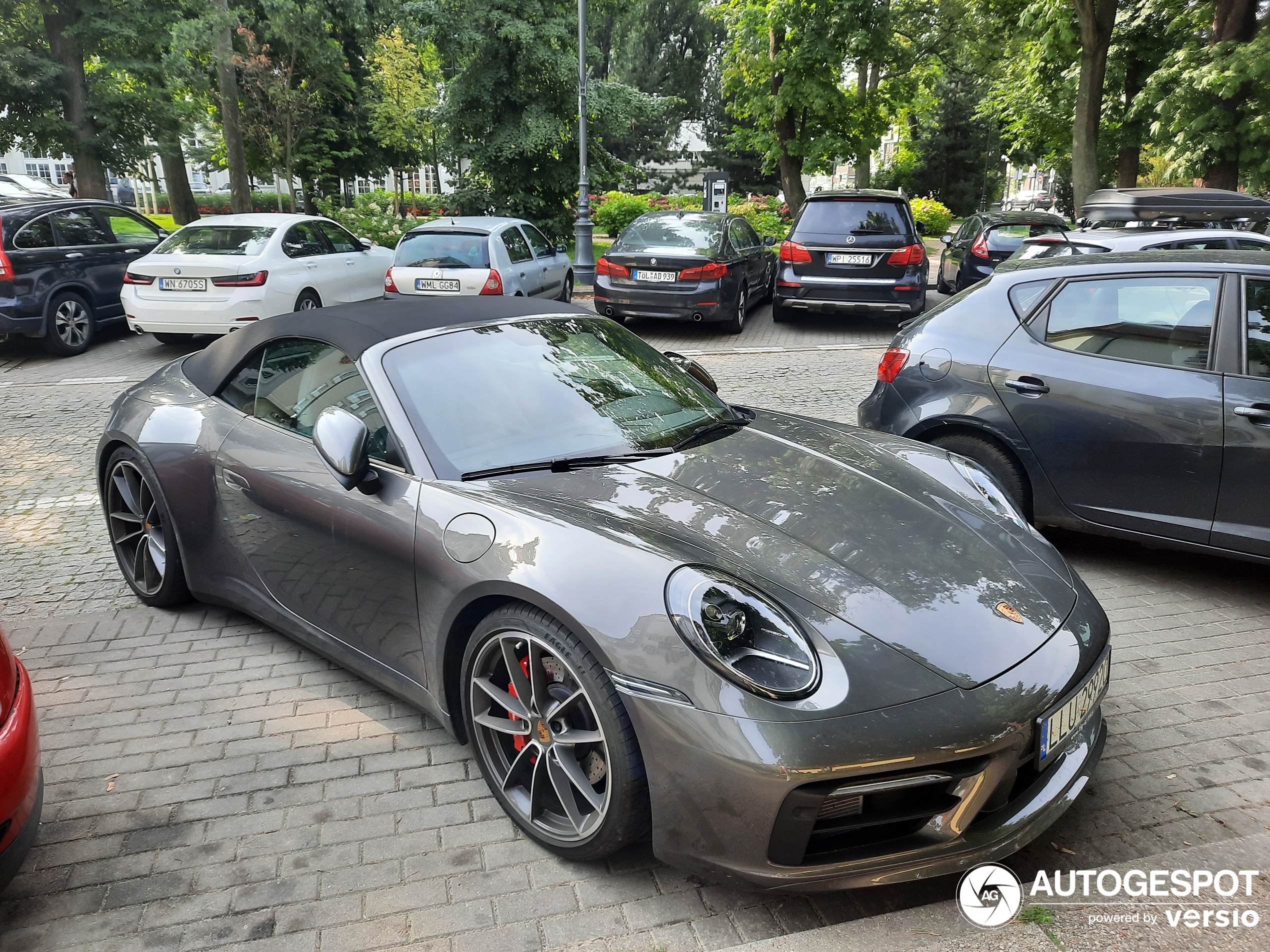 Porsche 992 Carrera 4S Cabriolet