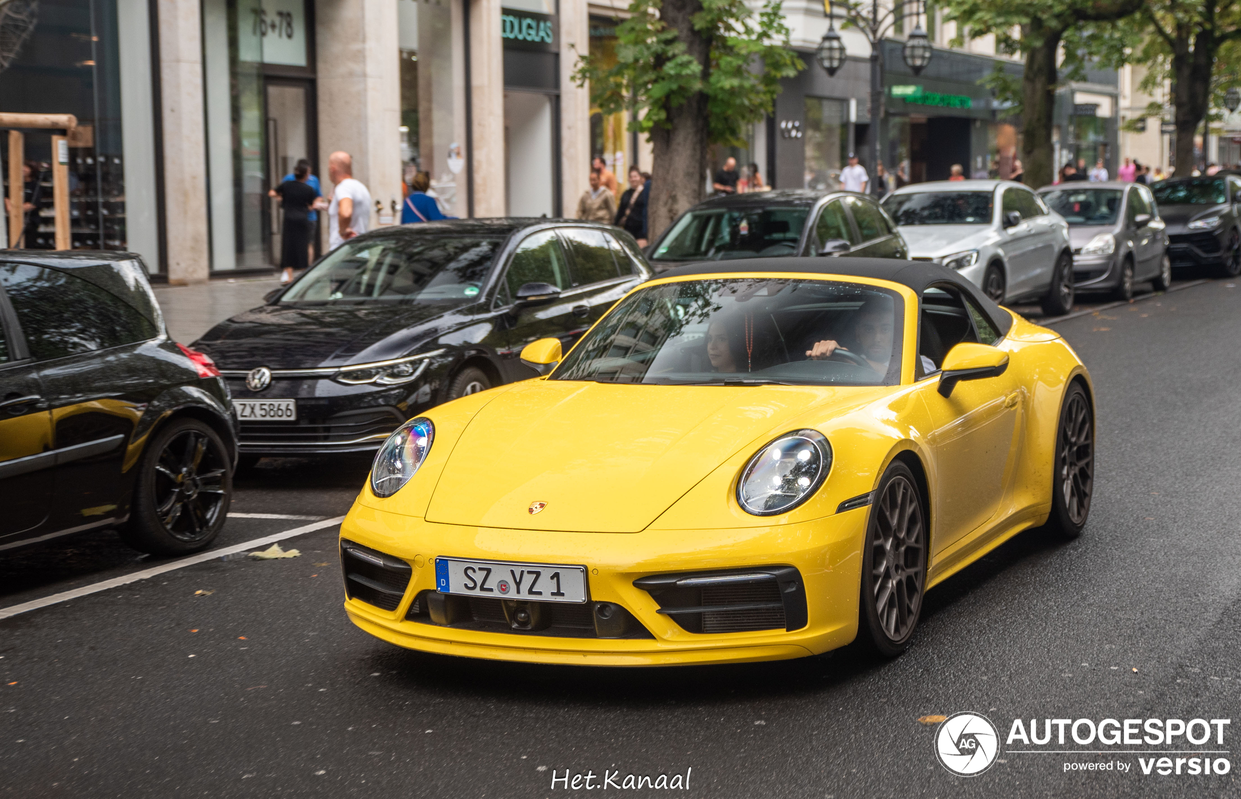 Porsche 992 Carrera 4S Cabriolet