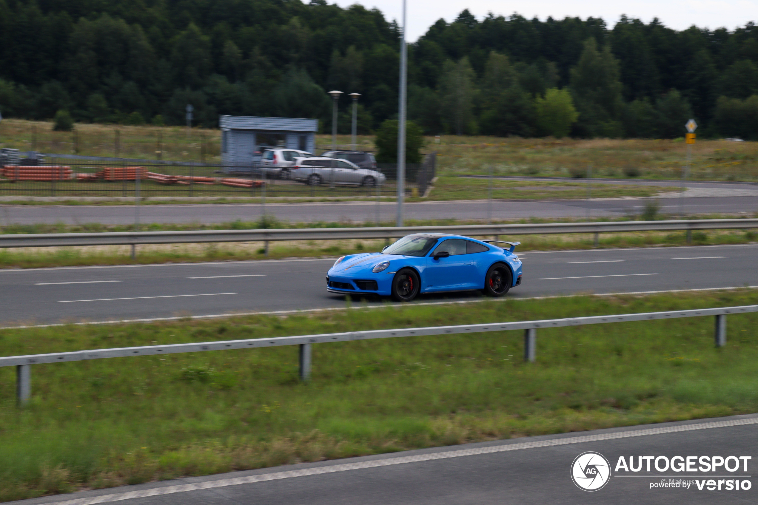 Porsche 992 Carrera GTS