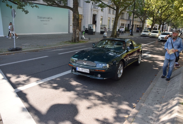 Aston Martin V8 Coupe