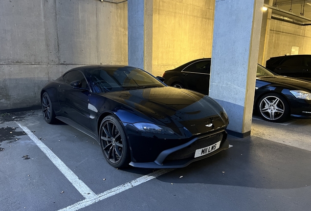 Aston Martin V8 Vantage 2018