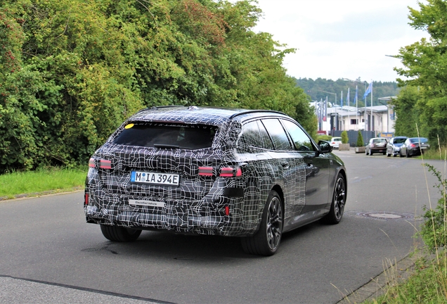 BMW 5 Series G61 Touring Hybrid