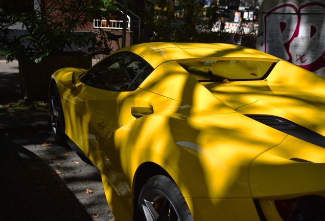 Ferrari F8 Spider