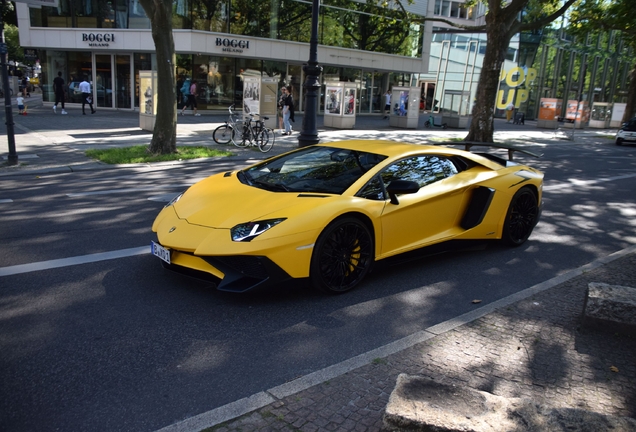 Lamborghini Aventador LP750-4 SuperVeloce