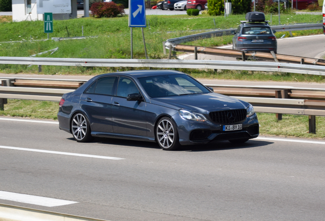 Mercedes-Benz E 63 AMG S W212