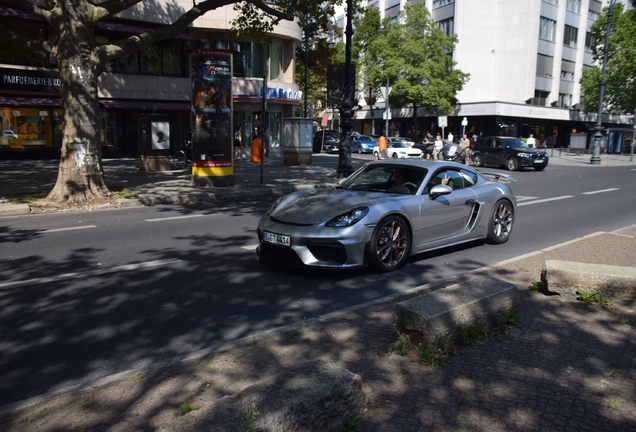 Porsche 718 Cayman GT4