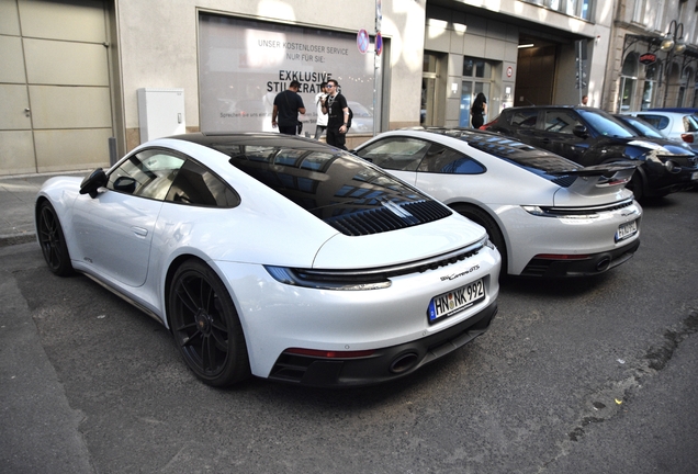 Porsche 992 Carrera GTS