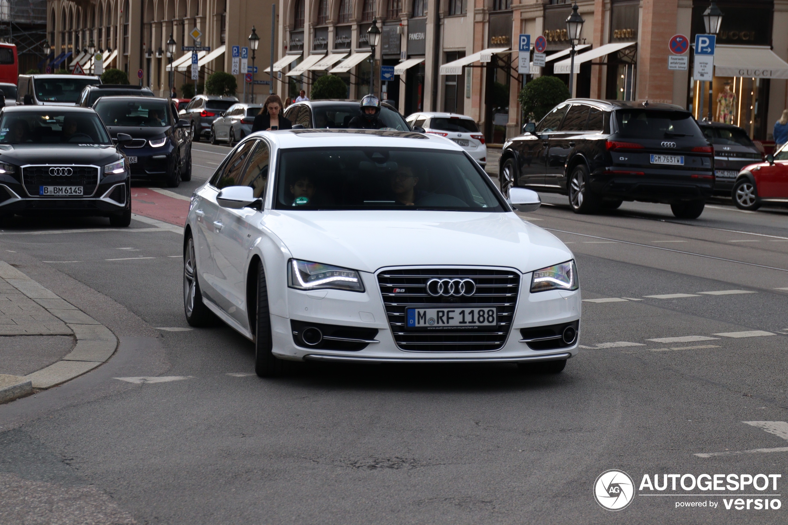 Audi S8 D4