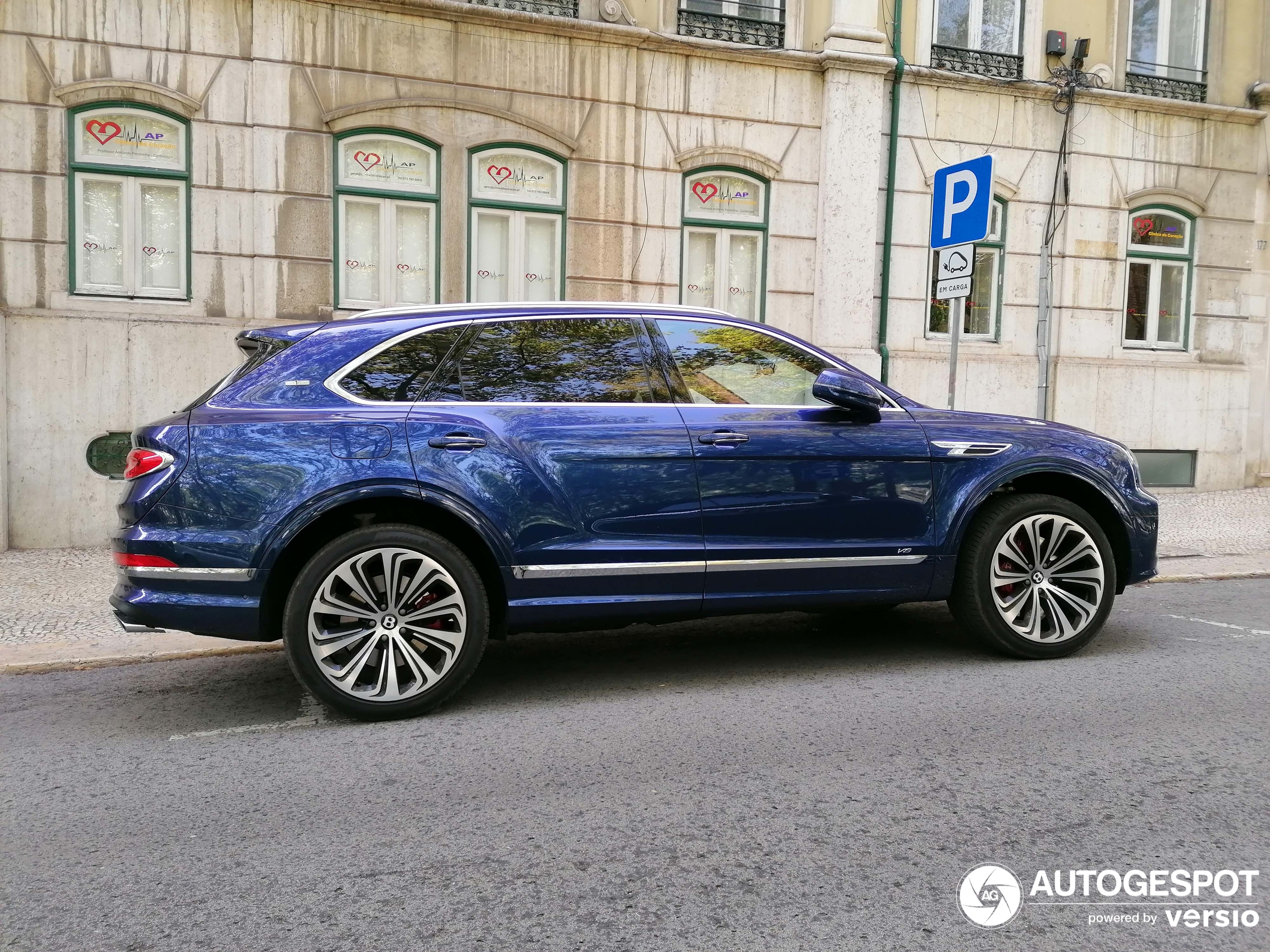 Bentley Bentayga V8 2021 First Edition