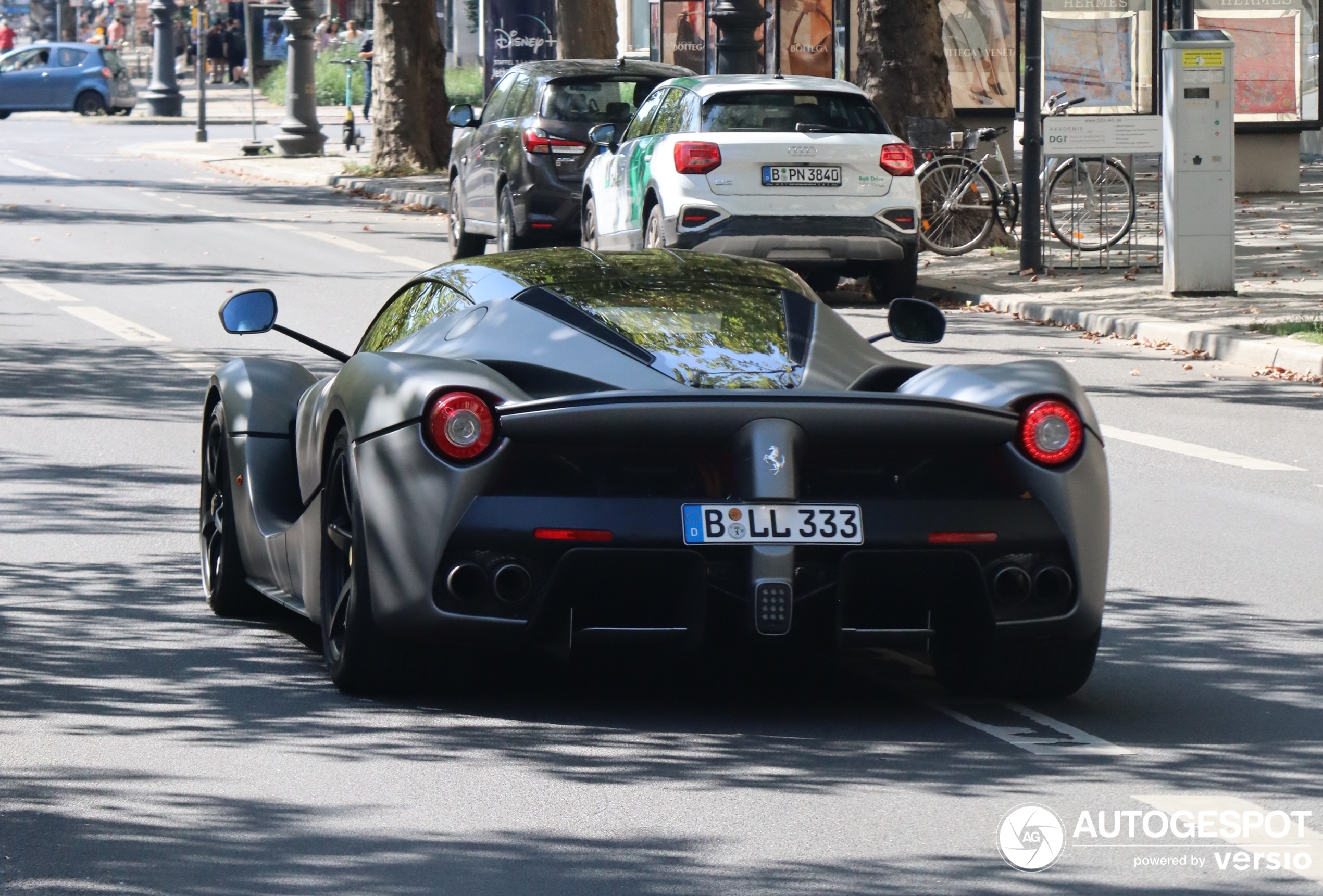 A beautiful Laferrari shows up in Berlin