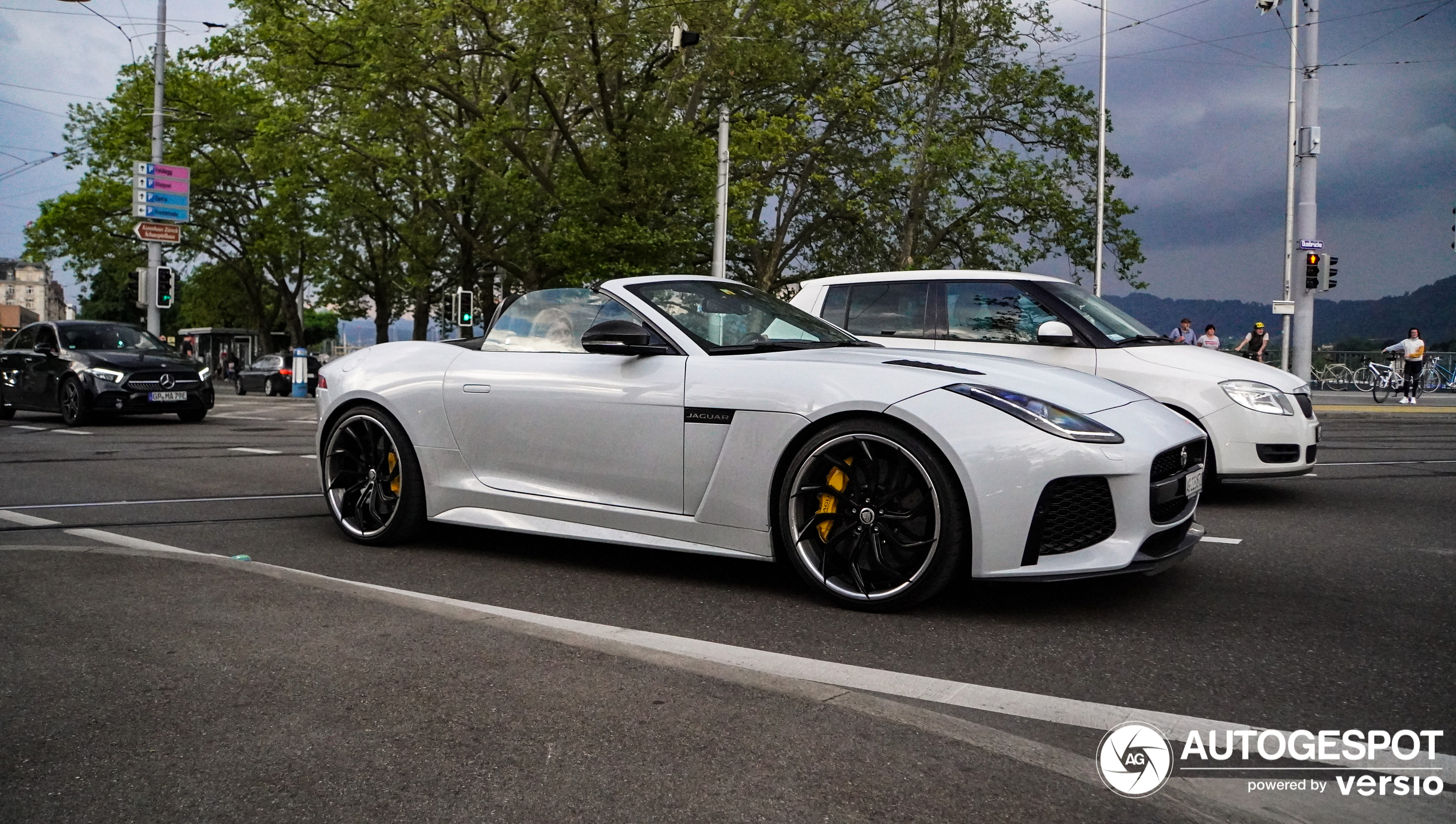 Jaguar F-TYPE SVR Convertible