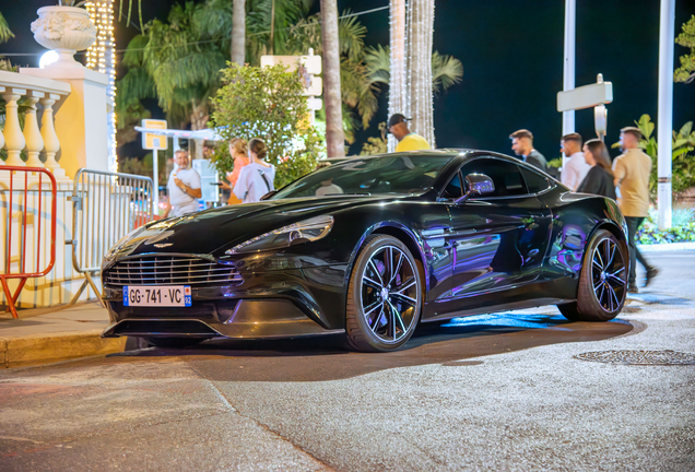 Aston Martin Vanquish 2015 Carbon Black Edition