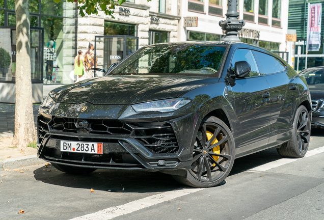 Lamborghini Urus