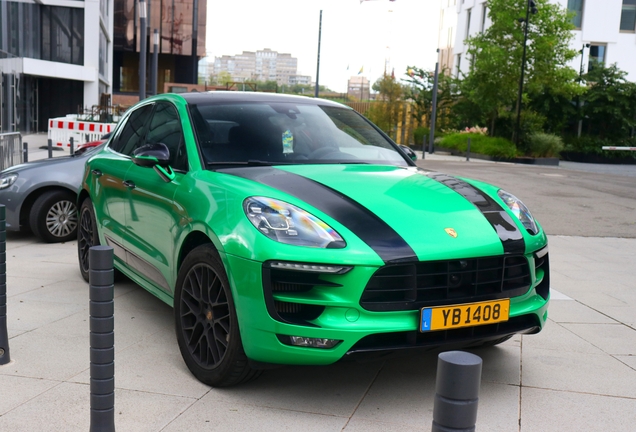 Porsche 95B Macan GTS