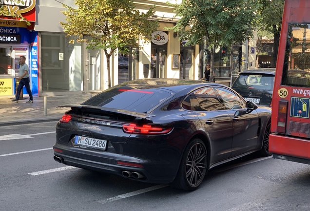 Porsche 971 Panamera Turbo